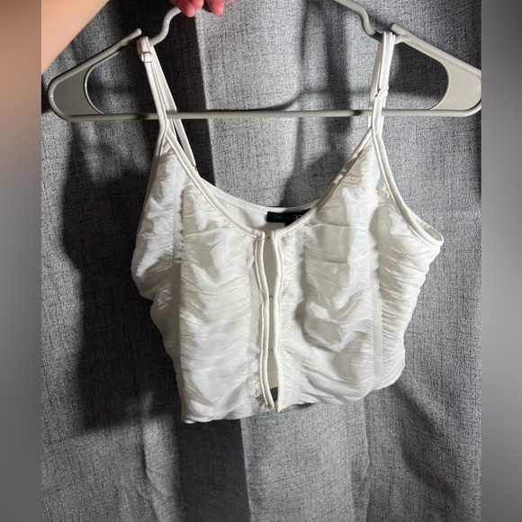 Tank - Picture 1 of 2